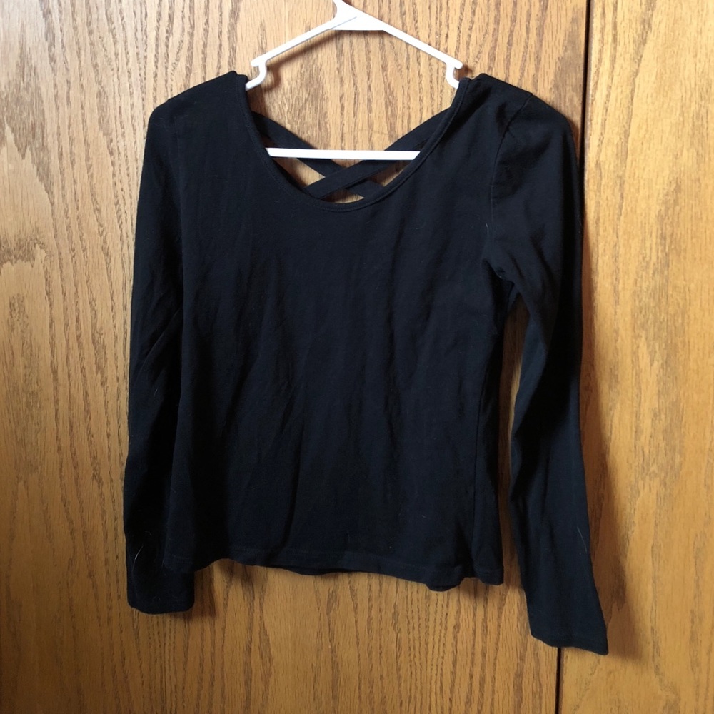 Black long sleeve tee